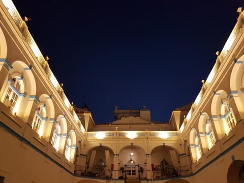 Patio, Facade/entrance