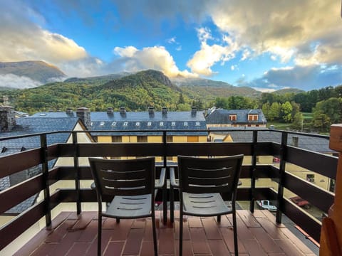 Natural landscape, Balcony/Terrace, Mountain view