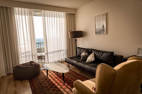 Sea view apartment suite Apartahotel in Tel Aviv-Yafo