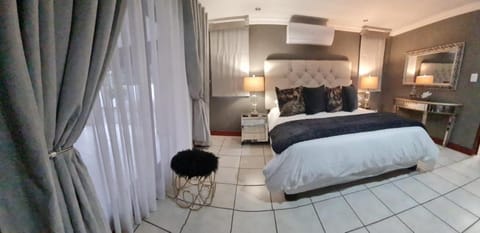 Vaal De Vue Guesthouse Bed and Breakfast in North West, South Africa