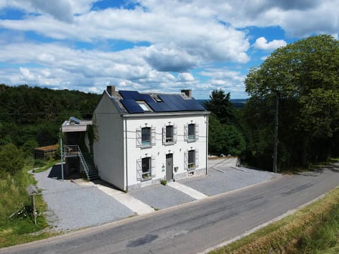 La Lisière House in Wallonia, Belgium