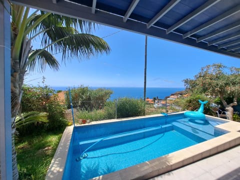 Pool view, Sea view, Swimming pool