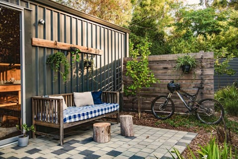 Property building, Patio, Garden, Cycling, Garden view