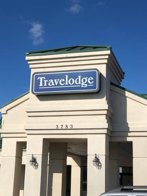 Travelodge by Wyndham Florence Motel in Florence
