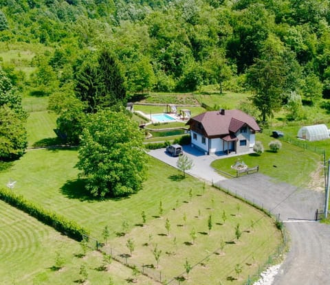 Vacation House Studenac House in Lika-Senj County