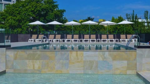 Pool view, Swimming pool, sunbed