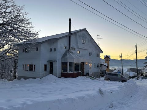 Raicho Lodge Madarao Nature lodge in Nagano Prefecture