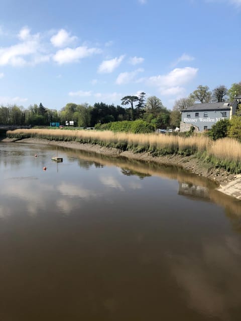 Neighbourhood, River view