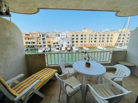 PORT ROYAL B1 2-2 - Apartamento con vistas al canal - cerca playa Wohnung in Roses