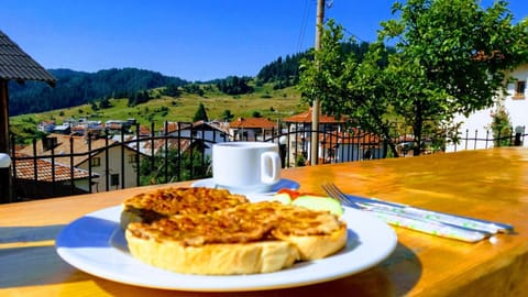 Food, Mountain view