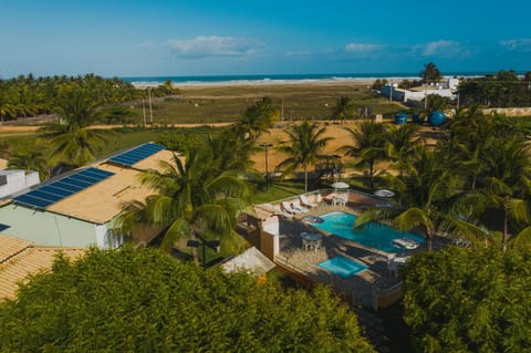 Bird's eye view, Pool view