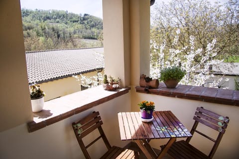 Balcony/Terrace, Internal: Not applicable to any particular room