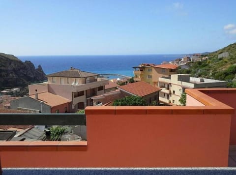 Appartamento Panoramico con due terrazze vista sul mare - IUN P5019 Appartement in Buggerru