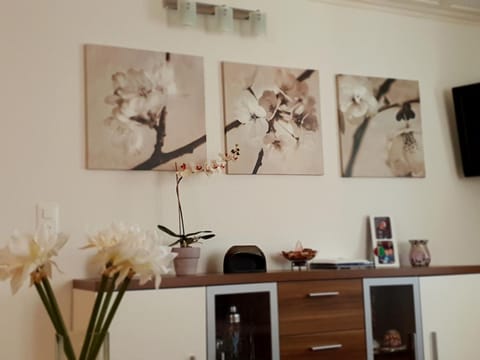 Living room, Decorative detail