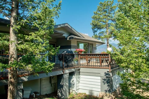 Property building, Balcony/Terrace