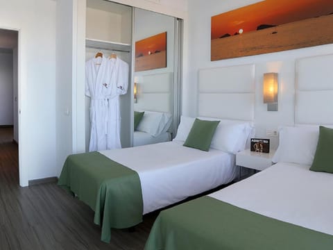 Axel Beach Ibiza - Adults Only Apartment hotel in Ibiza