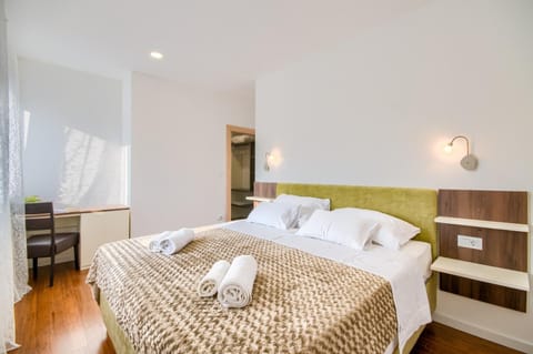 Rooms K&T sea side luxury Bed and Breakfast in Pula
