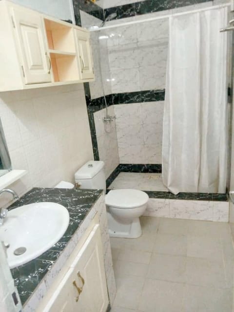 One bedroom apartement with shared pool furnished garden and wifi at M'bour 2 km away from the beach Condominio in Saly
