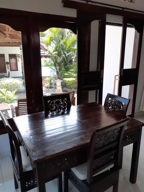 Double One Villas Amed II Alojamiento y desayuno in Abang