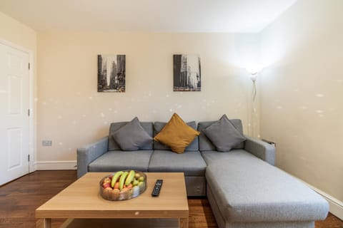 One Bedroom Flat in Bush Hill Park Eigentumswohnung in Enfield