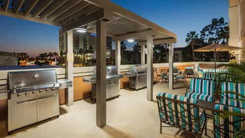 Candlewood Suites Anaheim - Resort Area, an IHG Hotel Hotel in Garden Grove