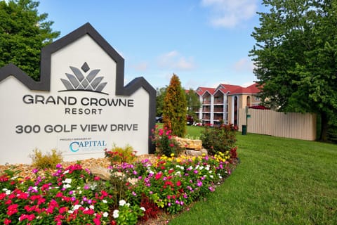 Grand Crowne Resort by Capital Vacations Hotel in Branson