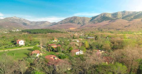 Bird's eye view, Mountain view