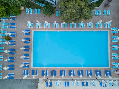 Bird's eye view, Swimming pool