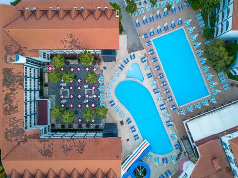 Bird's eye view, Swimming pool