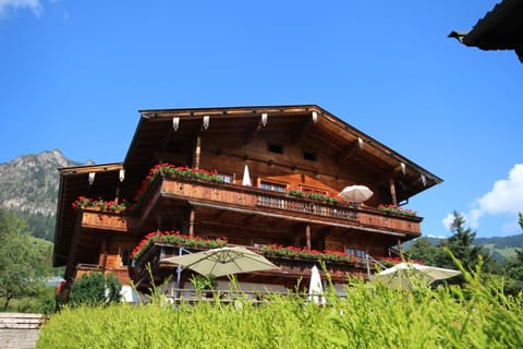 Gästehaus Gratlspitz Alojamiento y desayuno in Alpbach