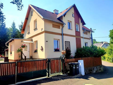 Ubytování U Rybníčka House in Sächsische Schweiz-Osterzgebirge