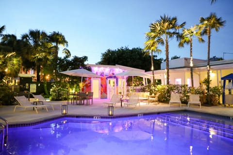 Property building, Swimming pool