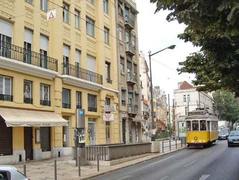 Residencial Roxi Bed and Breakfast in Lisbon