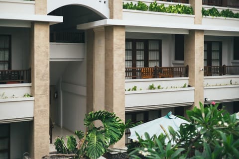 Property building, Balcony/Terrace