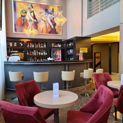 Lounge or bar, Drinks