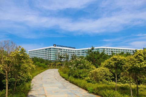 Wyndham Grand Qingdao Hotel in Qingdao