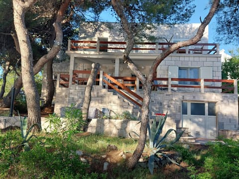 Beach House Albertina House in Selca, Brač