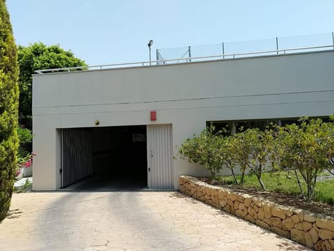 Other, Area and facilities