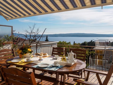 Patio, Balcony/Terrace, Seating area, City view, Sea view