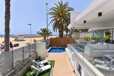 Balcony/Terrace, Beach, Sea view, Swimming pool