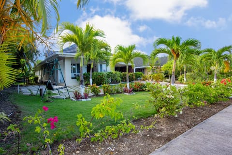 NATURE'S CHOICE HOME RICHMOND PALMS, JAMAICA Casa in St. Ann Parish