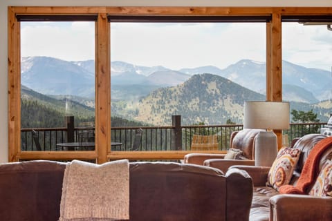 Serenity Condominium 3 Bedroom condo Condo in Rocky Mountain National Park