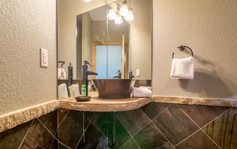 Serenity Condominium 3 Bedroom condo Condo in Rocky Mountain National Park