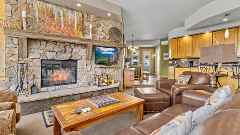 Garlands' Alpine Lodge Condominium 3 Bedroom condo Apartment in Rocky Mountain National Park