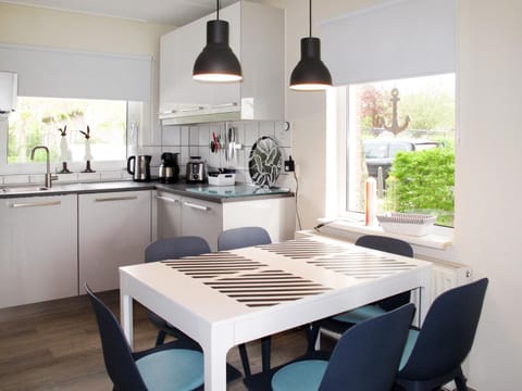 Holiday Home Tossens-8 by Interhome Maison in Butjadingen