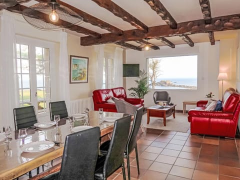 Holiday Home Saint Gonvel by Interhome House in Finistere