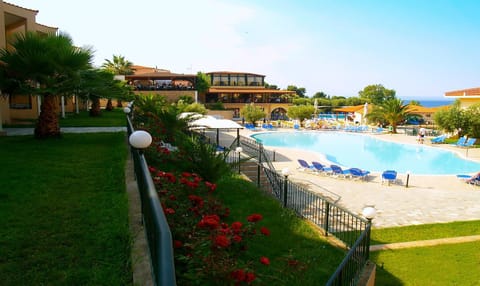 Village Mare Resort in Halkidiki