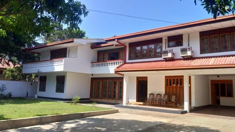 The Bungalow Hambantota Bed and Breakfast in Southern Province