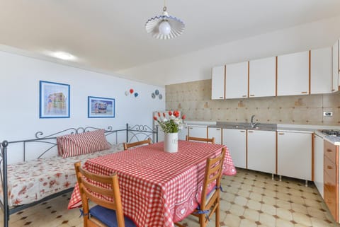 Capoliveri: Villa Lorena 3 (bilocale) Apartment in Capoliveri