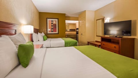 Best Western Orlando East Inn & Suites Hotel in Orlando